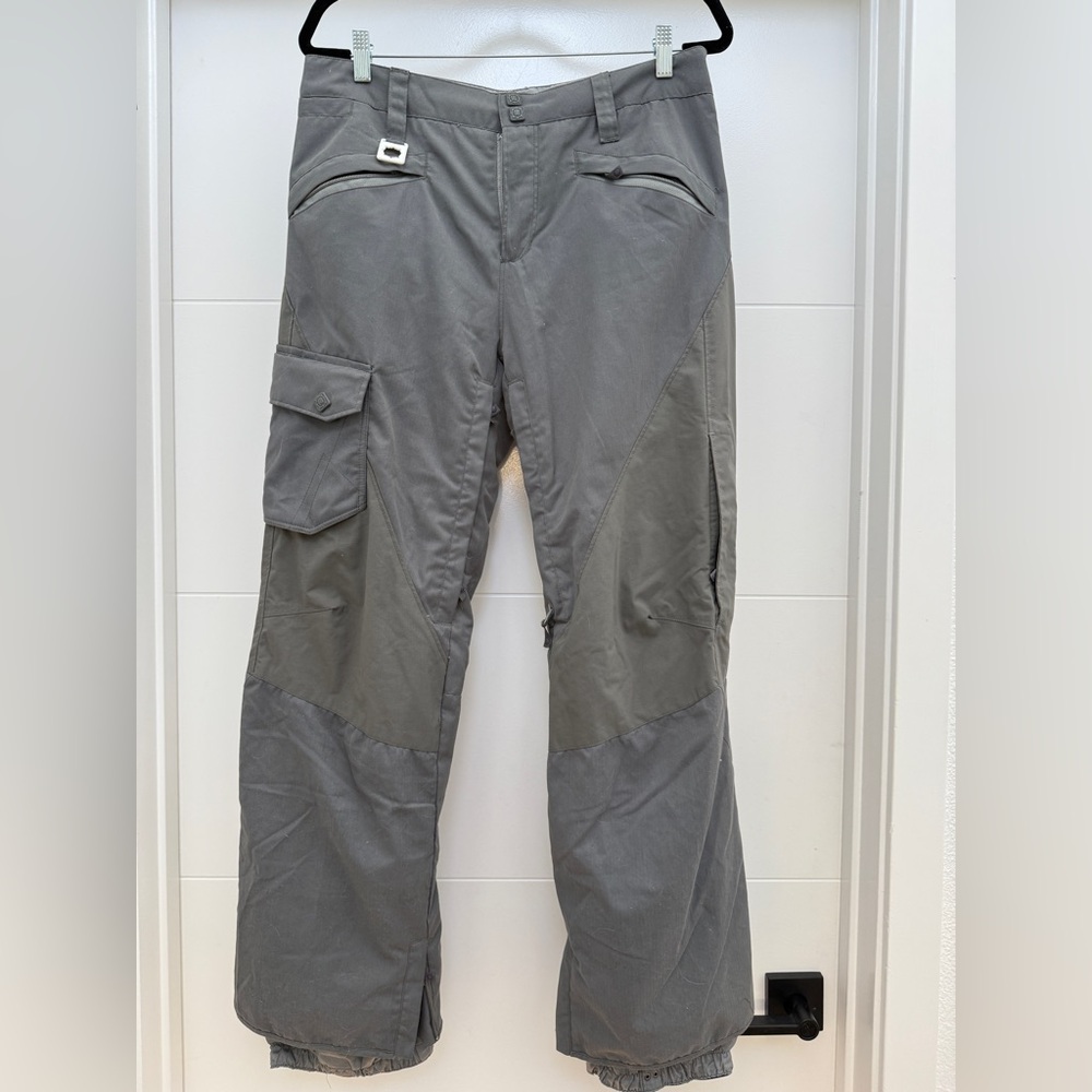 Empyre Women’s Gray Snowboard / Ski Pants Cargo Pockets & Zip Vents Snow Size M